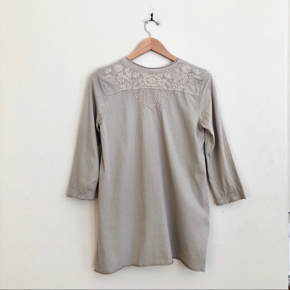 JOHNNY WAS Daniella Embroidered V Neck Tunic Top in Beige - Picture 8 of 9